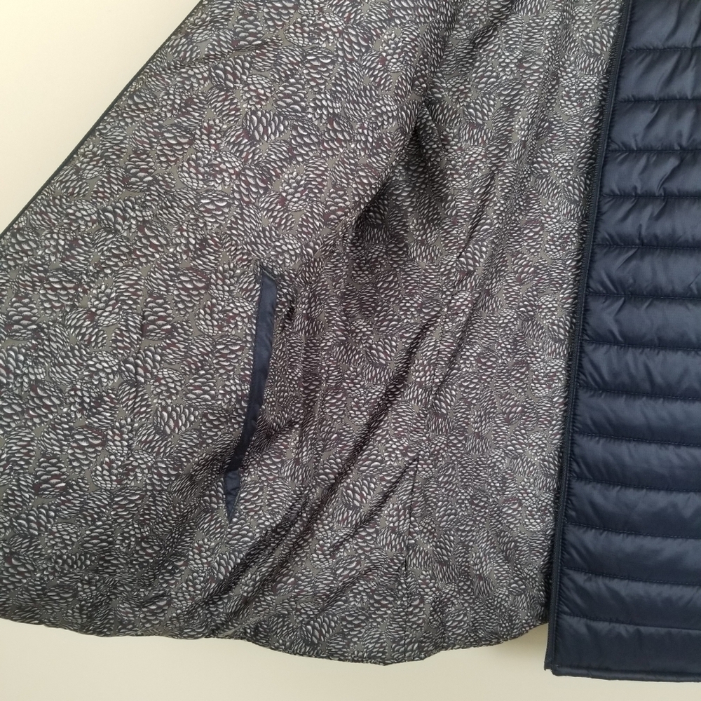 Orvis Lightweight Puffer Jacket Medium - image 3